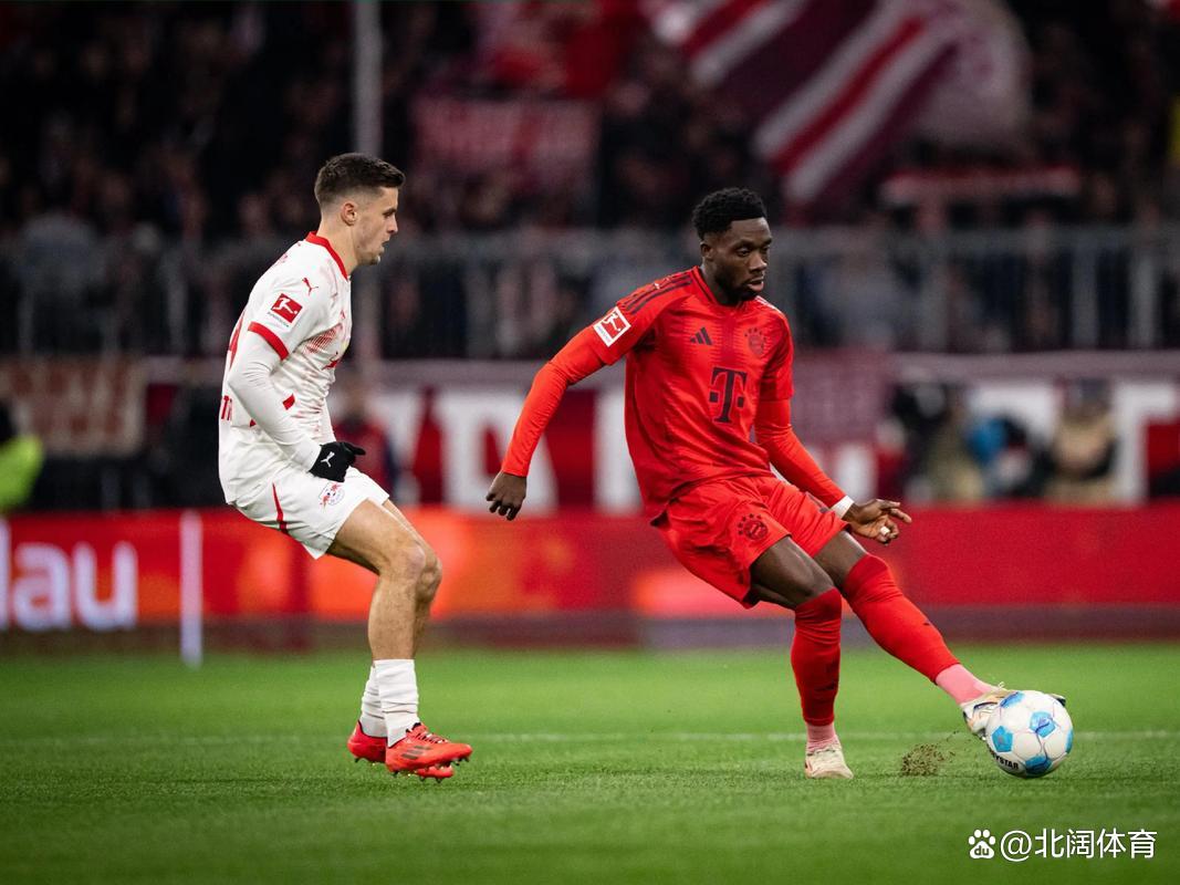 华体会_拜仁主场击败斯图加特，凯恩点射破门的简单介绍