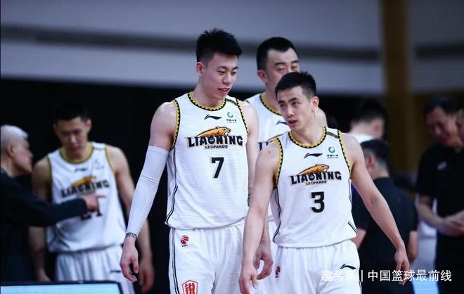 华体会_比赛对抗针锋相对，胜负悬念延续