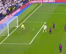 华体会_皇家马德里西甲战胜瓦伦西亚，维尼修斯破门